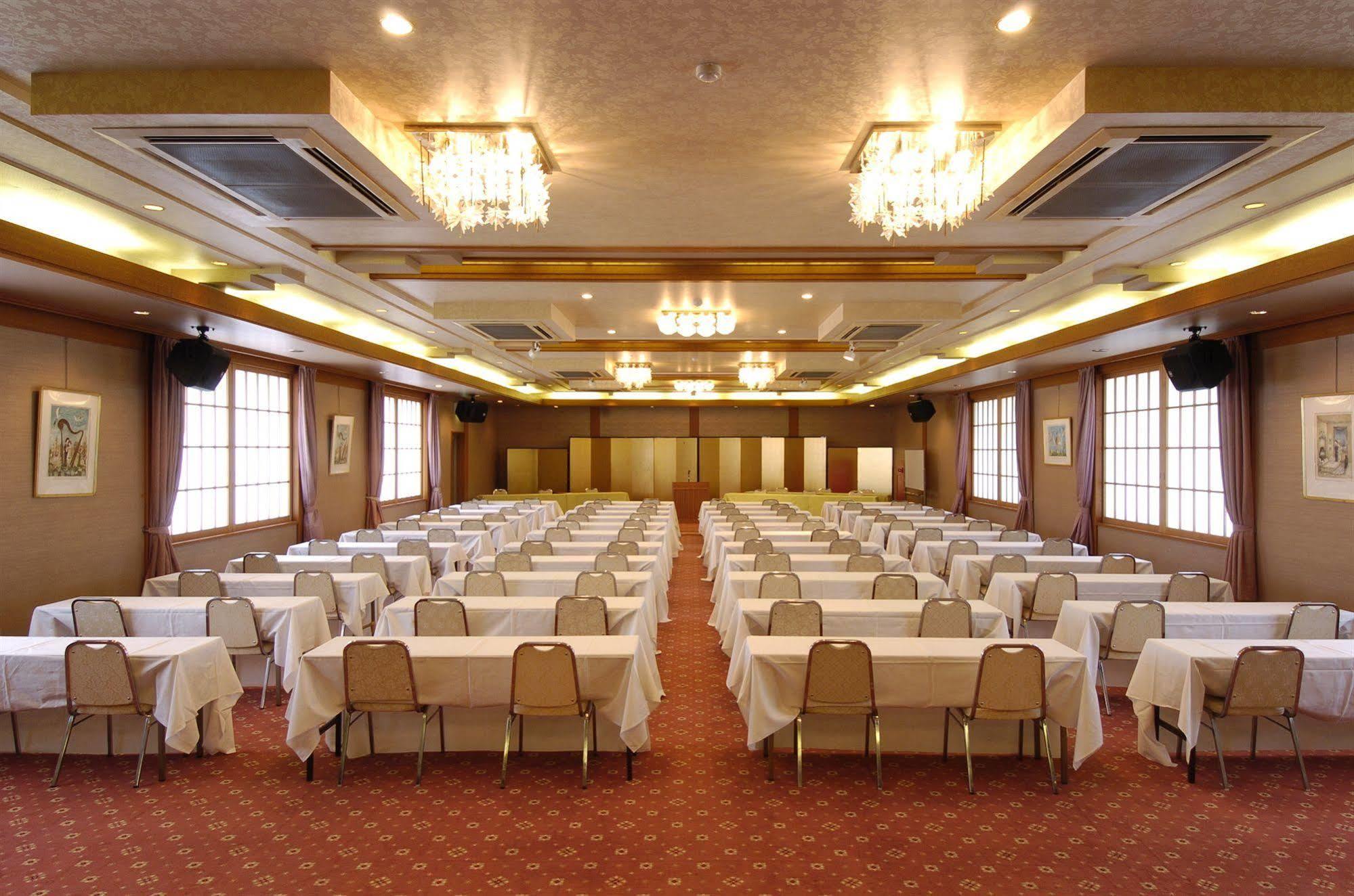 Aso Plaza Hotel Кумамото Екстериор снимка